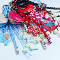 TOLKA Colgante Personalizable de PU con Corazón y Pony Estilo Nacional para Teléfono, Bolso o Llavero DIY