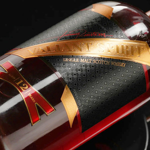 Autocollants <span class=keywords><strong>pour</strong></span> bouteilles <span class=keywords><strong>d</strong></span>'<span class=keywords><strong>eau</strong></span> minérale, papier adhésif durable personnalisé, étiquettes personnalisées <span class=keywords><strong>pour</strong></span> bouteilles de vin avec code-barres et finition brillante UV - Product Image 6