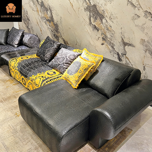 Sofá Seccional en Forma de L de Lujo Italiano, Moderno, de Materiales Mixtos, Cuero y Tela, Muebles para Sala de Estar, para Villa y Penthouse - Product Image 4