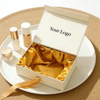 Boîte cadeau en carton rigide avec logo, ruban à nouer, pour emballage de produits de soin corporel, maquillage, perruques et accessoires capillaires, avec insert en satin de soie jaune tendance