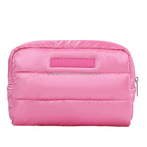 Pochette de toilette rose matelassée - Organisateur de voyage style <span class=keywords><strong>Fenty</strong></span>, pochette de <span class=keywords><strong>maquillage</strong></span> légère en nylon - Product Image 2