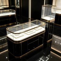 Luxuriöse Glas-LED-Vitrine Umweltfreundliches Design Recycelbar Langlebig Wasserdicht Anpassbare Farben für Einzelhandel und Museen