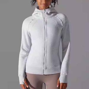 เสื้อฮู้ดดี้ผู้หญิงแบบครอป ผ้าฝรั่งเศสเทอร์รี่ ซิป กระเป๋า ดีไซน์เนอร์ ลำลอง แบบเรียบ สามารถสั่งทำได้ - Product Image 3