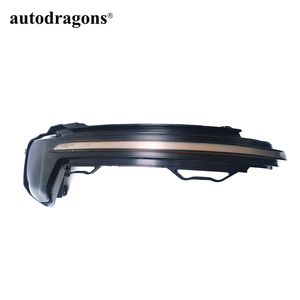 ไฟเลี้ยวกระจกมองข้างแบบไดนามิก LED รุ่น Autodragons สำหรับ MK2 ปี 2017-2019 แบบรมดำ พร้อมไฟเลี้ยวแบบ Sequential สำหรับ MK3 ปี 2019 รุ่น EU - Product Image 5