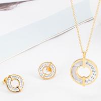 Parure de bijoux pour femme en acier inoxydable plaqué or PVD, avec pendentif rond creux en zircon et nacre, et boucles d'oreilles clous
