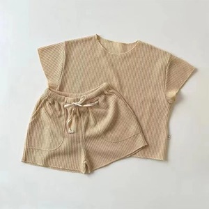 Conjunto de ropa de casa de manga corta informal a la moda para niños Conjunto deportivo de punto suelto para bebés/Traje de entrenamiento en venta - Product Image 3