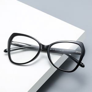 Gafas ópticas de ojo de gato con montura redonda a <span class=keywords><strong>la</strong></span> moda TR90 con luz antiazul, colores opcionales de montura negro, rojo y azul - Product Image 1