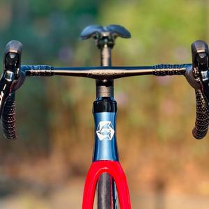 Bicicleta de Carretera de Fibra de Carbono con Shi | Grupo de Cambios mano de 24 Velocidades con Frenos de Disco Hidráulicos para Ciclismo Profesional de Carretera y Larga Distancia - Product Image 6