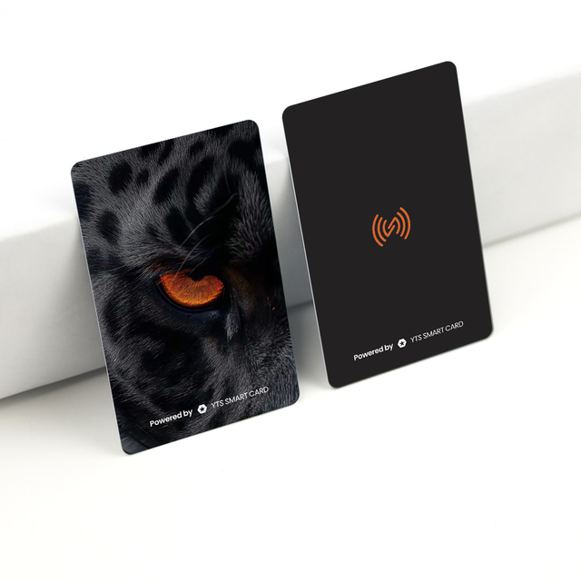 High-End Custom NFC Business Card RFID PVC Smart Card with Led Light