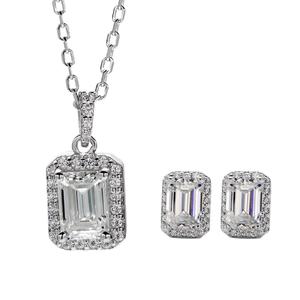 Ensemble de bagues pour femmes en argent 925 avec moissanite taille émeraude DEF de Messi Jewelry - Product Image 5