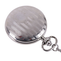 Montre de poche classique grande taille WJ-10982 argentée à rayures sculptées, miroir magique en relief, montres de poche rétro argentées avec chaînes