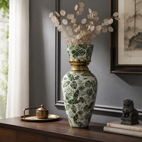 Vase décoratif en céramique de style chinois, pot à gingembre en porcelaine, motif feuille, accent doré pour salon et entrée