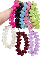 Nouveautés : Collier tendance avec grand pendentif cœur coloré, bijou exquis et raffiné, cadeau idéal