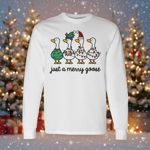 Camiseta navideña de manga larga con diseño de gansos, un diseño divertido de gansos, para adultos, unisex, cuello redondo, impresión digital - Product Image 3