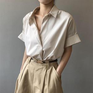 Women's Minimalist Short Sleeve Button <b>Down</b> Shirt Solid Color Turn-<b>down</b> Collar Regular Fit Poplin Fabric Spring Summer Wear - Product Image 1