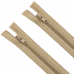 Fermeture éclair en nylon imperméable de haute qualité, sur mesure, robuste et lisse, pour vêtements, vestes, pantalons et sacs – Approvisionnement direct usine - Product Image 1