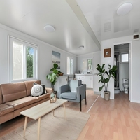 Maison préfabriquée modulaire pour camp de travailleurs, assemblage rapide, aménagement flexible, double aile extensible, bureau et logement en conteneur