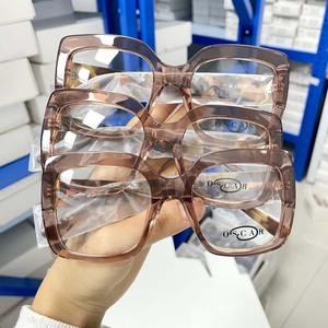 <span class=keywords><strong>Occhiali</strong></span> da Vista Oversize con Montatura Quadrata Spessa in Acetato per Uomo e <span class=keywords><strong>Donna</strong></span>, Lenti <span class=keywords><strong>Trasparenti</strong></span> Anti-Luce Blu, Design Colorato - Product Image 4