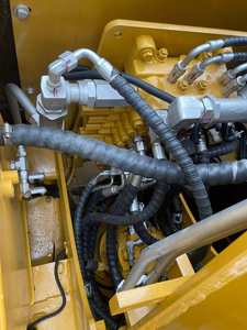 Hot Sale Used Caterpillar 307 Crawler Excavator Core Components Engine Pump 0.2m Bucket 7 Ton Operating Weight 2024 Model Japan - Product Image 3
