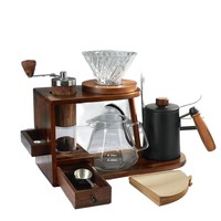 Ensemble d'accessoires de voyage pour café, ensemble de 8 pièces, broyeur manuel, support de rangement portable pour camping en plein air, ensemble complet de cadeaux