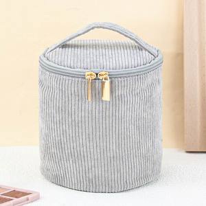 Bolsa de cosméticos de gran capacidad de pana de gama alta, organizador de almacenamiento de moda con cierre de cremallera, bolsa de maquillaje cilíndrica - Product Image 3