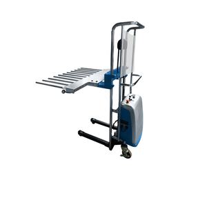 Cargador de Crisoles Eléctrico con Elevación y Colocación Automatizada, Fácil de Operar, Seguro, Evita la Exposición al Calor, Garantiza una Colocación Precisa - Product Image 1