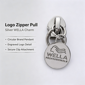 Tirette de fermeture éclair en alliage gravé avec logo WELLA argenté pour sacs de salon, sacs à main, portefeuilles et accessoires de mode - Product Image 3