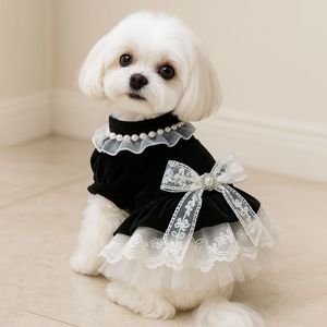 Robes de luxe pour chiens et chats pour mariages et fêtes - Design élégant et mignon pour Noël avec différents styles - Product Image 1