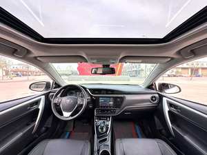 โตโยต้า โคโรลล่า ปี 2019 เครื่องยนต์คู่ <span class=keywords><strong>E</strong></span>+ <span class=keywords><strong>1.8</strong></span> รุ่นหรู <span class=keywords><strong>CVT</strong></span>, รถซีดานไฮบริดมือสอง, เทคโนโลยี PHEV แบบเสียบปลั๊ก & ชุดแต่งหรู - Product Image 4