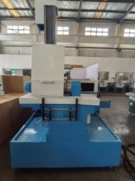 Machine d'électroérosion CNC à grand voyage DK7780B pour pièces massives Efficacité de coupe à grande vitesse