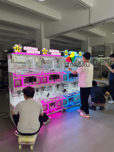 Mini Çok Oyunculu Pençe Makinesi, RGB Aydınlatma Bölgeleriyle Trend E-Spor Oyun Merkezleri İçin Mükemmel, 4 Oyunculu Küçük Pençe Makineleri - Product Image 3