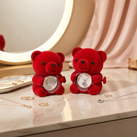 Nouveaux cadeaux pour la Fête des Mères : Boîte à bijoux rotative avec ours floqué et fleur préservée, idéale pour la Saint-Valentin, pour bagues et colliers