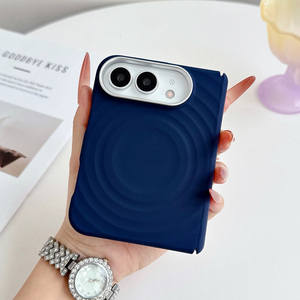 Étui de téléphone magnétique en silicone liquide S038 pour iPhone Duo avec sensation agréable au toucher et protection double axe central - Product Image 1