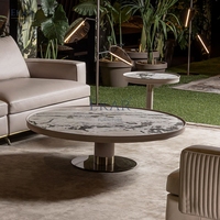 Table basse ronde moderne avec dessus en bois et cadre en métal pour le salon