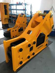 SOOSAN SB81A SIDE TYPE HYDRAULIC BREAKER SUITABLE <b>FOR</b> LARGE SCALE EXCAVATOR <b>ATTACHMENTS</b> WITH SPARES CHISELS <b>HOSES</b> ETC - Product Image 3