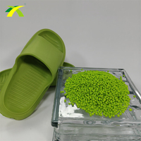 Granulés de composé EVA de haute qualité YOG1165P 382C, grade de moulage par injection haute résistance pour pantoufles, baskets et tapis de yoga