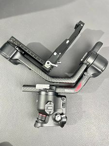 Estabilizador de Gimbal de Segunda Mano <span class=keywords><strong>Ronin</strong></span> RS 4 Pro <span class=keywords><strong>Combo</strong></span> con Capacidad de Carga Útil de 4.5 kg - Product Image 3