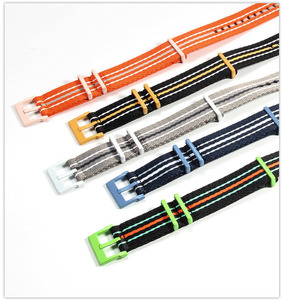 Yeni Nefes Alabilen Şık Çizgili 1.2mm Yumuşak Naylon Kumaş Renkli Paslanmaz Çelik Tokalı 22mm Saat Kayışı Yedeği - Product Image 2