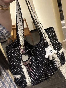 กระเป๋าช้อปปิ้ง PLAYMAX รุ่นซัมเมอร์สไตล์เกาหลี ผลิตจากโพลีเอสเตอร์รักษ์โลก สำหรับผู้หญิง ลายจุด แต่งลูกไม้ สายโซ่ ปิดด้วยแม่เหล็ก - Product Image 5