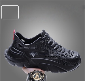 Zapatos de <span class=keywords><strong>Agua</strong></span> para Hombre, Ligeros, Antideslizantes, con Suela Gruesa y Orificios, Sandalias de Playa con Punta Cerrada para Verano - Product Image 1