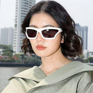 Nouvelles lunettes de soleil Y2K pour femmes, protection UV400, monture PC, verres noirs, style cyclisme extérieur Gl-Lh209 - Product Image 1