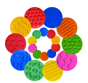 10 grands + 10 petits tapis de jeu en silicone pour exercices sensoriels précoces pour les jeunes, carreaux de sol sensoriels texturés assortis - Product Image 1