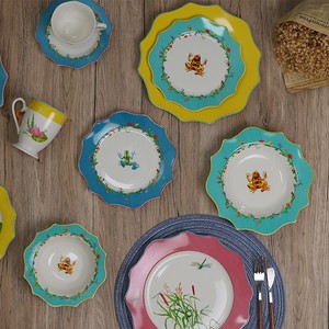 Varie forme Bone China moderni Set da tè in ceramica porcellane forma unica piccola fantasia caffè e piattini Set tazza - Product Image 5