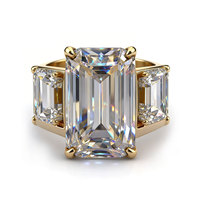 Bague de fiançailles Madonna à trois pierres, taille émeraude, plaqué or 14 carats, grand diamant de laboratoire rectangulaire