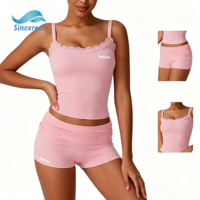 Ensemble deux pièces OEM pour femme : débardeur camisole à dentelle et mini-short côtelé à taille repliable, coupe ajustée, idéal pour l'été, décontracté, pour la détente ou la nuit