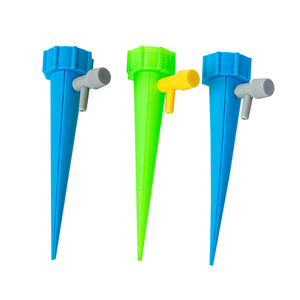 อุปกรณ์รดน้ำอัตโนมัติแบบปรับได้สำหรับกระถางต้นไม้ ระบบชลประทานในสวน อุปกรณ์เสริมระบบน้ำหยดพลาสติกสีน้ำเงิน - Product Image 5