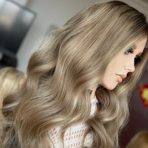 Peluca de Cabello Humano Natural con Frente de Encaje, Ondulado, Hecha a Mano, Color Rubio con Reflejos y Raíz Oscura para Mujer - Product Image 1