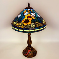 Lampe de table LED décorative à base d'alliage pour abat-jour Tiffany en verre d'église d'art européen rétro-coloré vente en gros et personnalisation