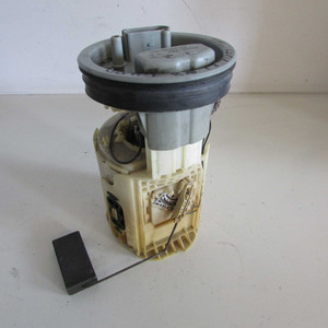 Bomba de Combustible para Volkswagen Polo Mk3 1994-1999 Fabricada para Audi VW Seat con Motor 1.9 TDI - Product Image 1