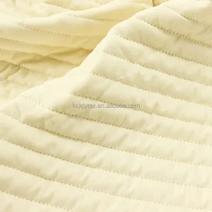 2023 vente chaude personnalisé coton imperméable Quilting fournitures tissu pour couvertures de bébé avec couette à rayures